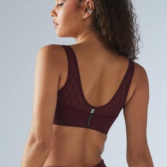 Savage X Fenty Women's 8-10 Peak Performance Mesh Sports Bra Red Cocoa Active - Picture 8 of 10